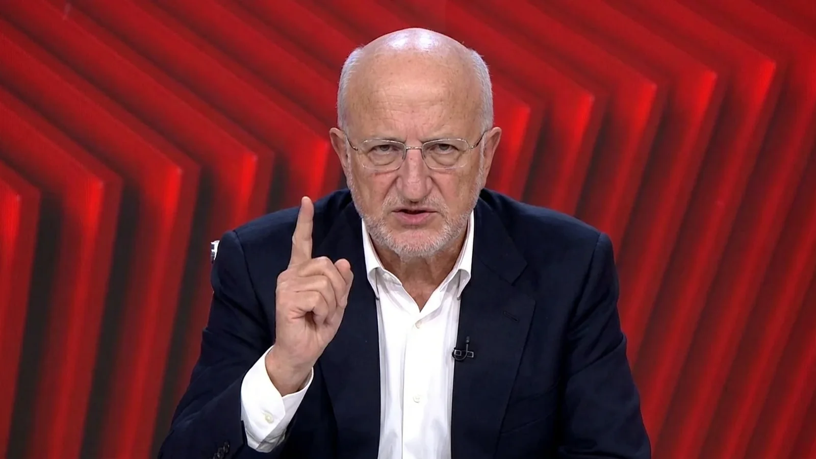 Juan Roig durante la entrevista, tres semanas antes del atentado