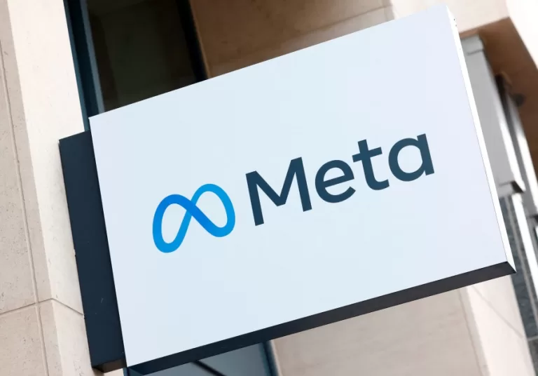 Meta buys smart lensmaker Luxexcel to further AR ambitions