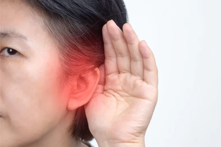 Budget-Friendly Solution for Hearing Loss: Wireless Earphones Perform Similarly to Traditional Hearing Aids