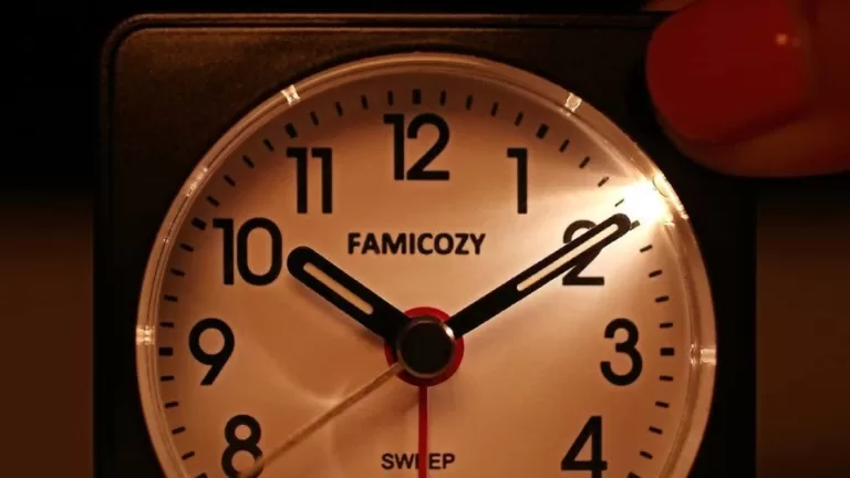 This physicist says ‘paradox-free’ time travel is plausible
