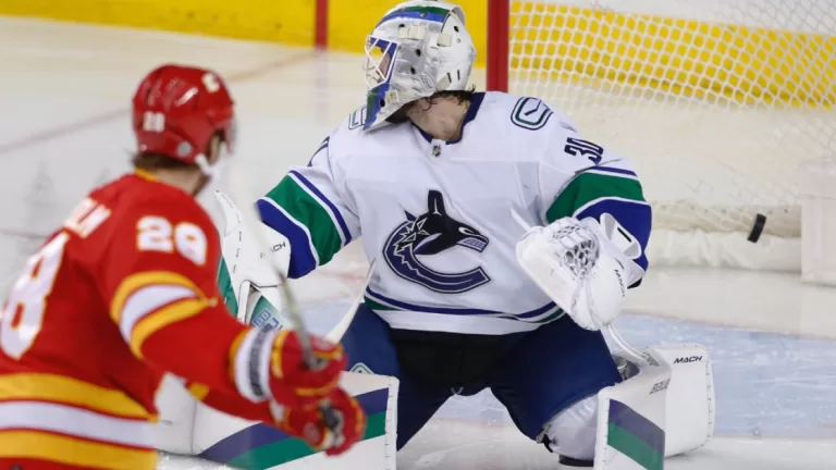 Canucks Takeaways: Overdue for a change, Vancouver takes another two steps back 