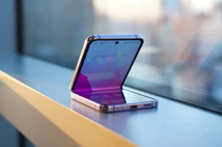 Samsung Galaxy Z Flip 4 review: an (almost) perfect foldable flip phone