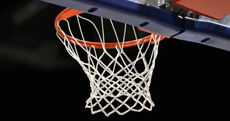 5 Concordia University Chicago Players Hospitalized After Workout; 2 Games Postponed