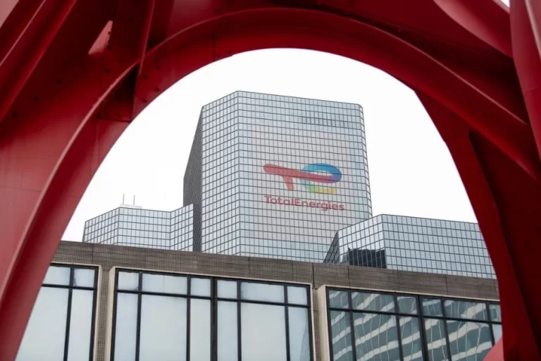 Total Cuts Power Prices for Small Businesses After Macron’s Request