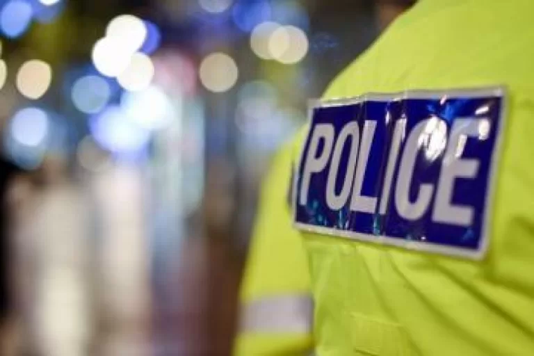 Bicester residents concerned about large police presence