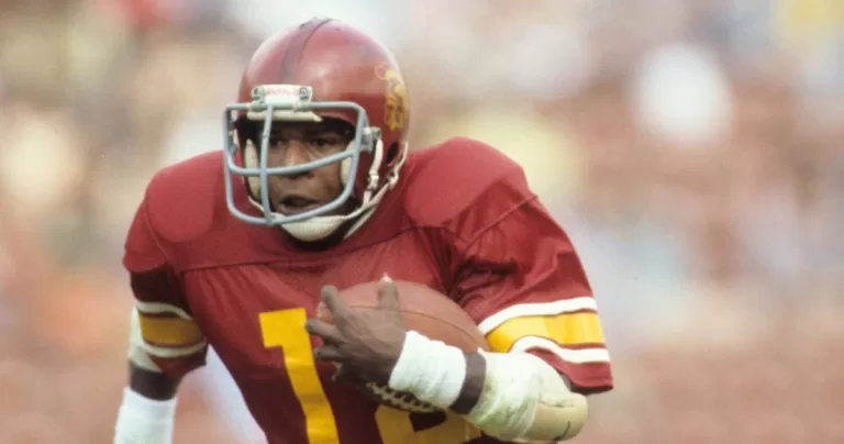 Charles White Dies at Age 64; Former USC RB Won Heisman Trophy in 1979
