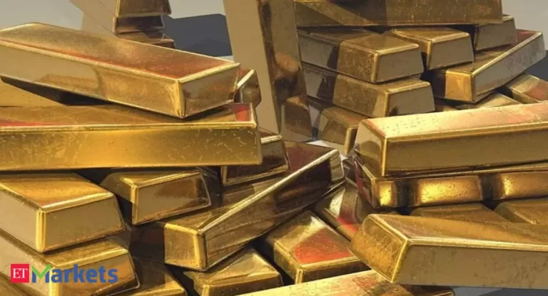 Gold steady on caution ahead of U.S. CPI, Fed meet