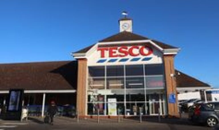 Tesco announces major new change for trolleys and baskets at checkout